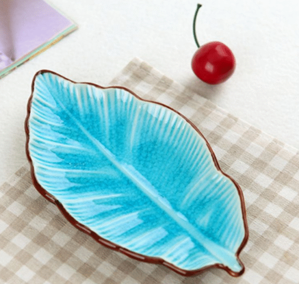 3980079897388.png Creative Banana Leaf Shape Ceramic Plate Lovely Seasoning Dish